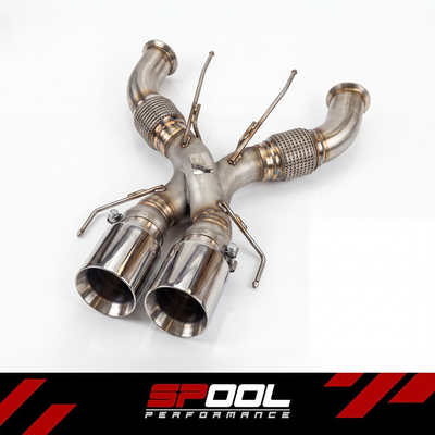 SPOOL McLaren 750S X-Cross Race Exhaust - 304 stainless crossover center section with twin polished tips, three-quarter view